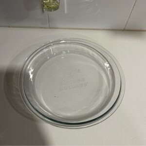 Anchor Hocking Glass Pie Dish 9”